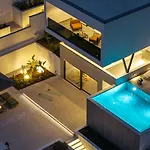 Βίλα Siete Luxury Living Just Steps From The *