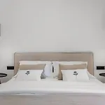 Siete Luxury Living Just Steps From The *