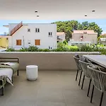Βίλα Siete Luxury Living Just Steps From The