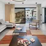Siete Luxury Living Just Steps From The