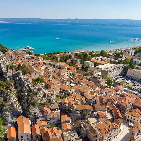 Siete Luxury Living Just Steps From The * Duće