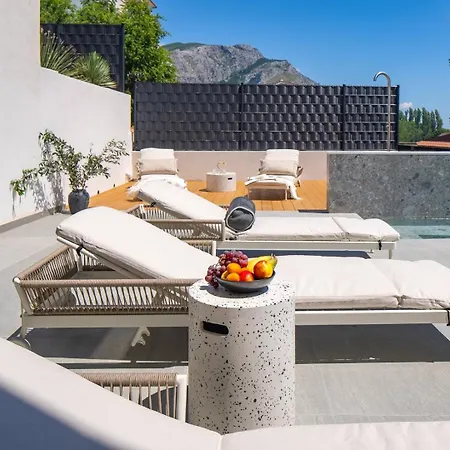 Villa New!! Siete Luxury Living Just Steps From The *