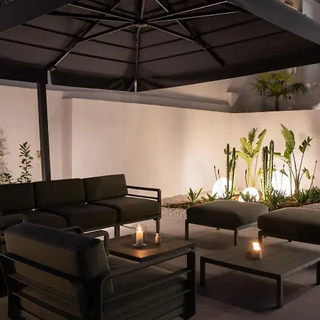 Siete Luxury Living Just Steps From The